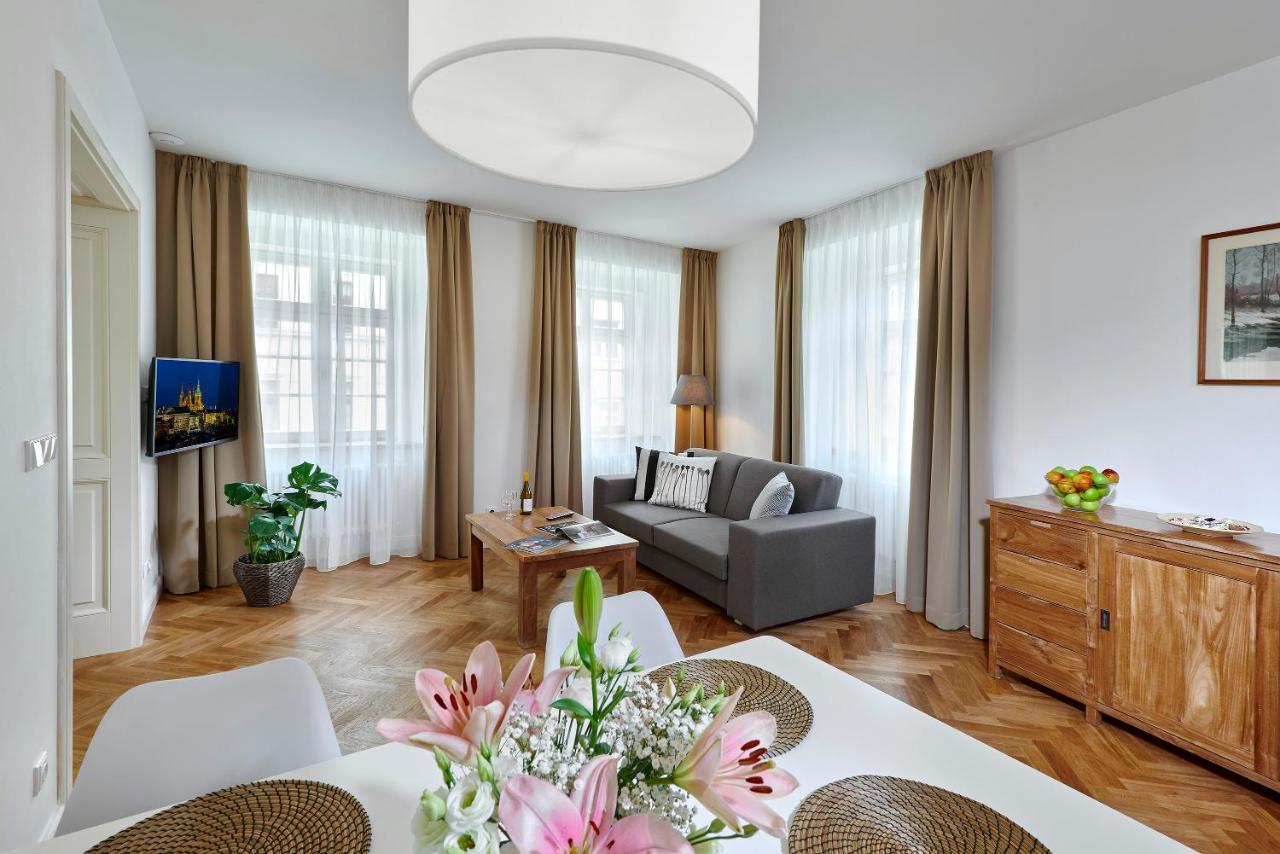 Downtown Suites Mala Strana براغ المظهر الخارجي الصورة