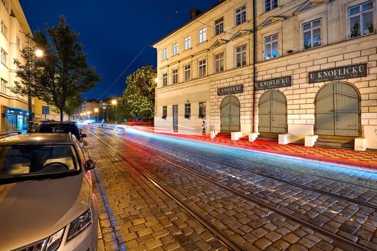 Downtown Suites Mala Strana براغ المظهر الخارجي الصورة