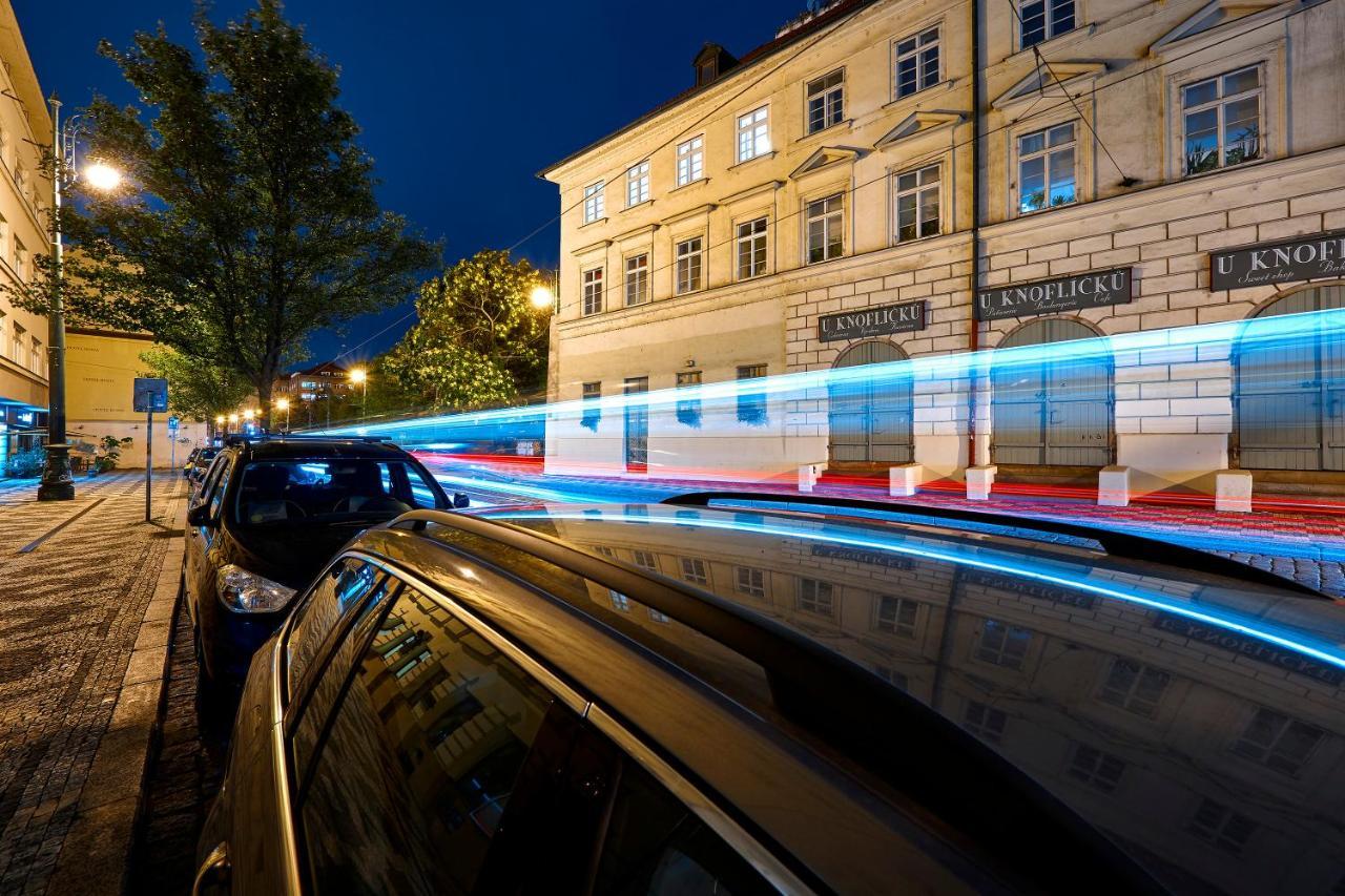 Downtown Suites Mala Strana براغ المظهر الخارجي الصورة
